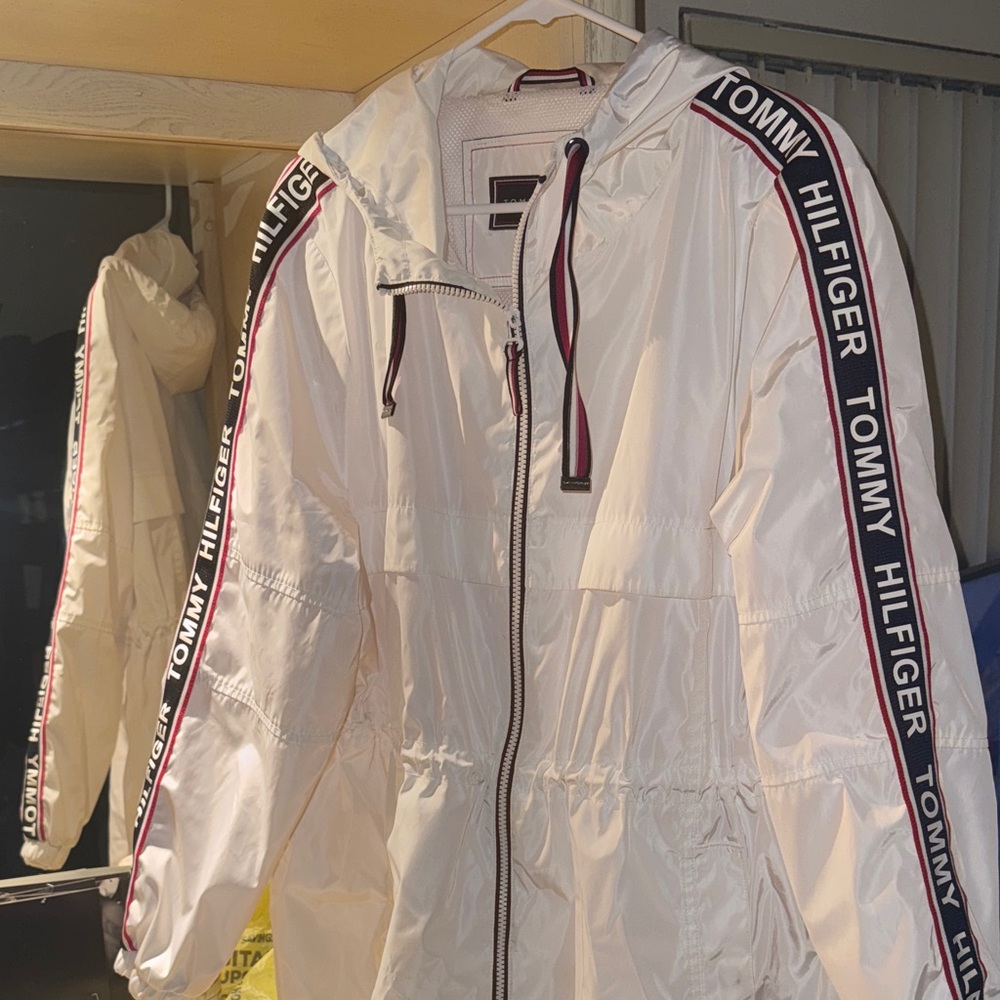 Tommy Hilfiger Ladies Long Windbreaker Logo Hooded Rain Jacket White XL